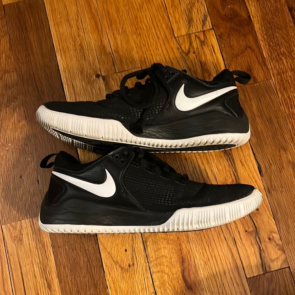 Nike Black Volleyball Court Shoes